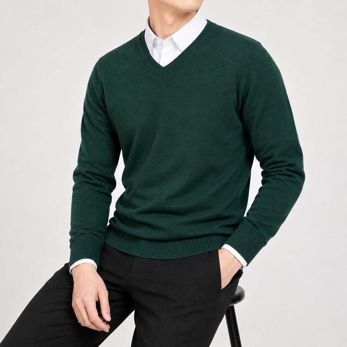 Men’s V Neck Jumper – Classic Knitted Long Sleeve Pullover