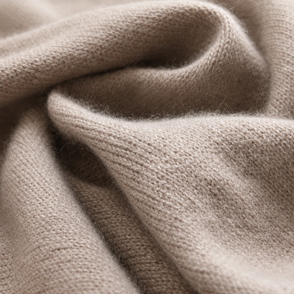 Men’s Turtleneck Jumper – Warm Knitted Roll Neck Pullover