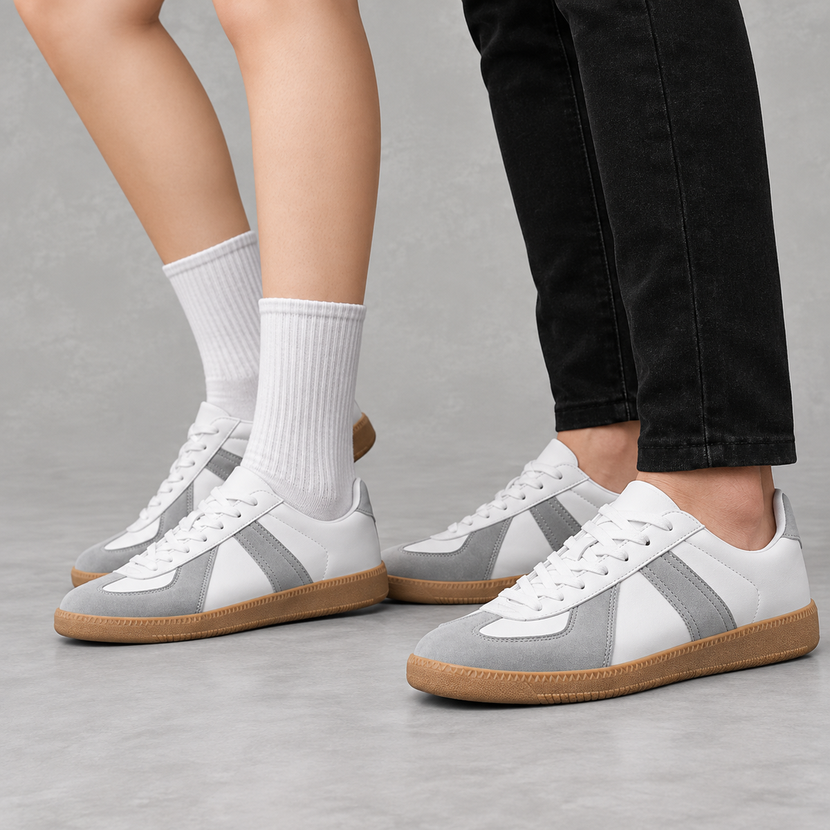 Unisex Retro Trainers – German-Style Low Top Lace-Up Shoes